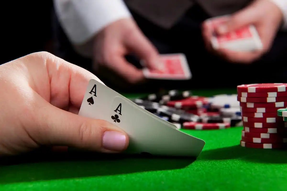 Bangladesh adults browsing PP Live Casino on 7u7 meaning by mobile